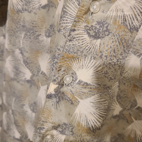 FireThorn Silk Causal Button Up - Picture 4 of 10